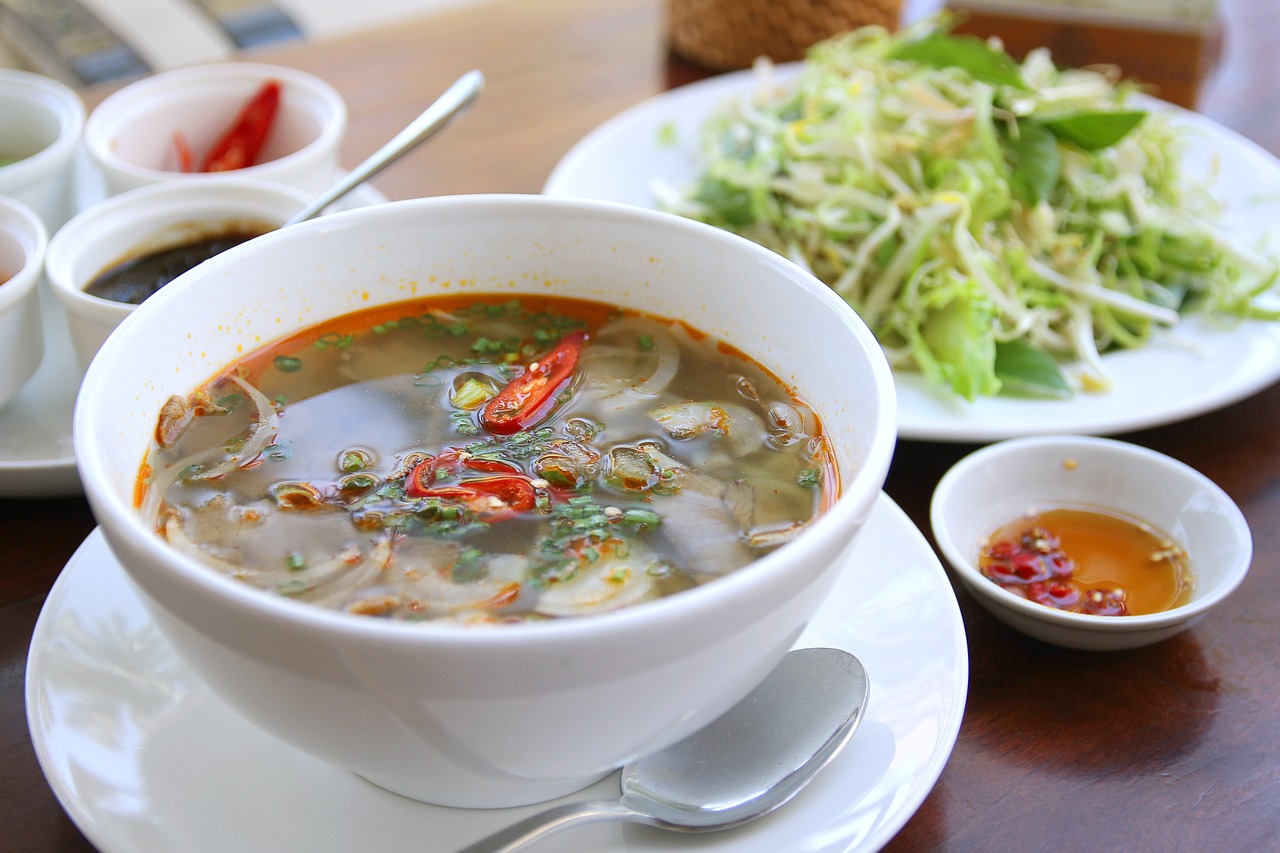 沈阳专业厨师助手招聘启事，打造美食天堂，寻找专业做饭阿姨加入我们的团队！